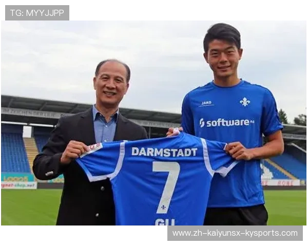 英超球员如何庆祝新年?揭秘跨年祝福与节日训练安排